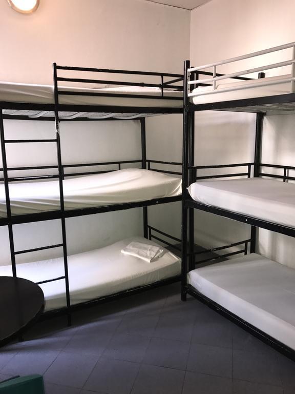 Jacobs Inn Hostel Париж Екстер'єр фото